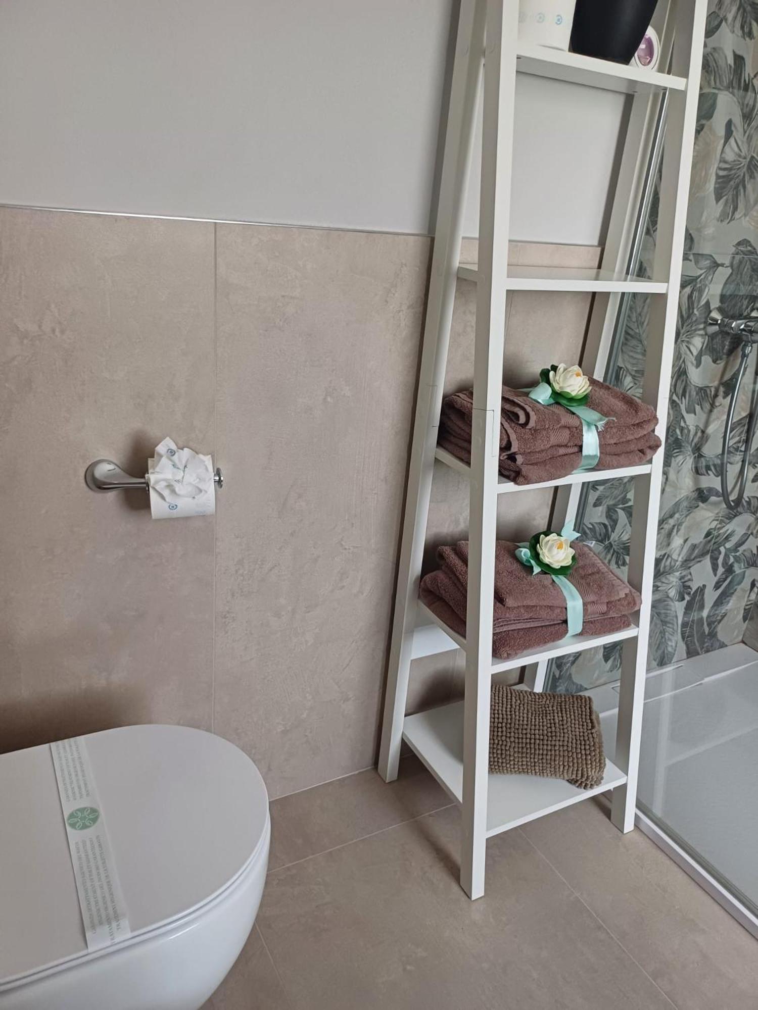 מלון Venegono Superiore Maryhouse - Ingresso Indipendente מראה חיצוני תמונה